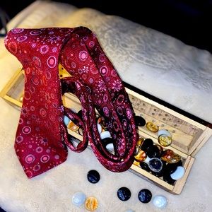 Charles Tyrwhitt Dapper tie!